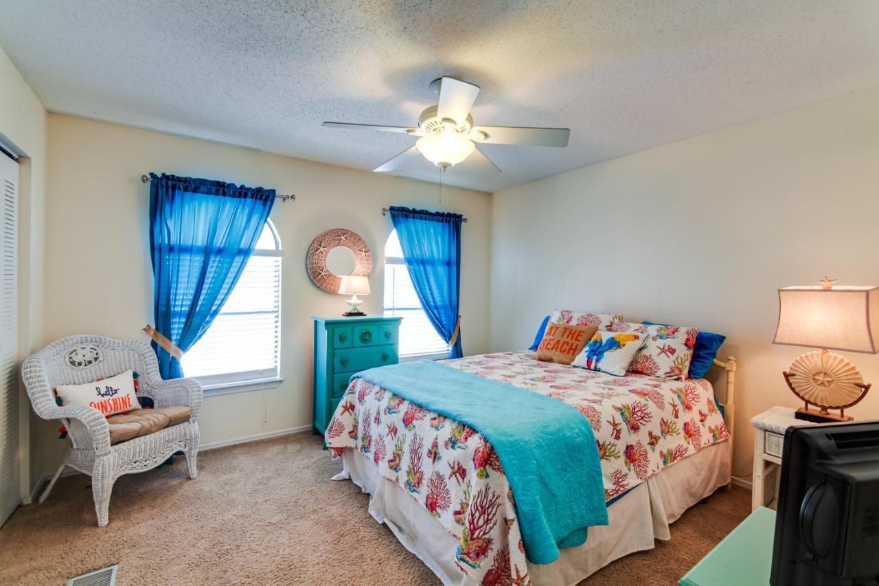 Destin Townhome With Balcony - Walk To The Beach! Kültér fotó